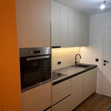 Apartament Airport Free Parking